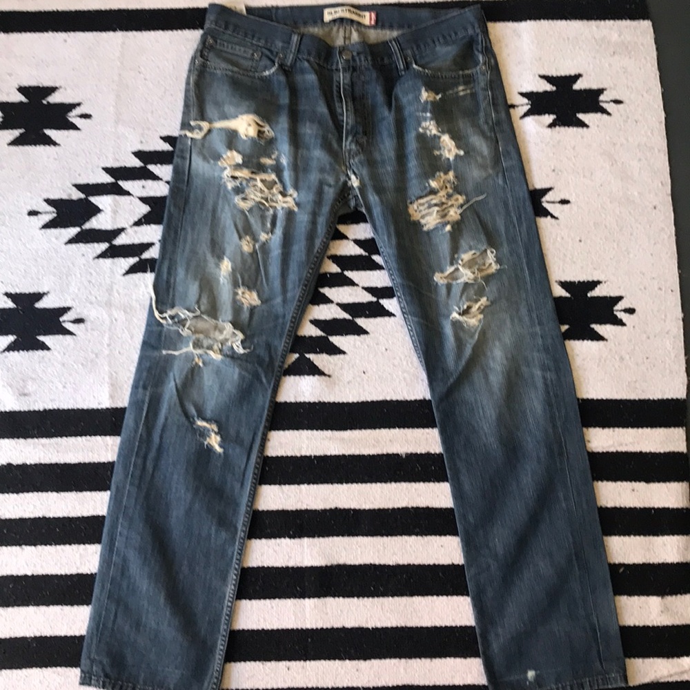 Levis 514